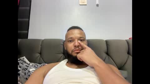 Snapshot of 0_kingsley chatting on 12.20.25 Kingsley online show from 12.20.25