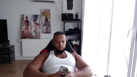 Snapshot of 0_kingsley chatting on 02.09.26 Kingsley online show from 02.09.26