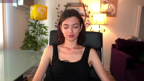 Olivia online show from 05.02.26