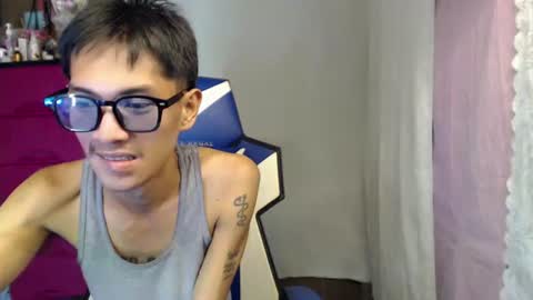 Snapshot of 0cir_asiansatisfy chatting on 07.28.26 RICK online show from 07.28.26