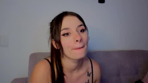 Snapshot of 0ne_of_0ne chatting on 02.11.26 Steven e online show from 02.11.26