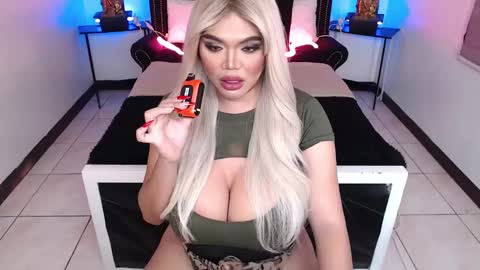 Sasha Banks online show from 12.09.24