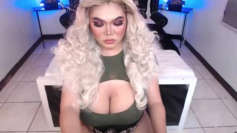 Sasha Banks online show from 12.12.24