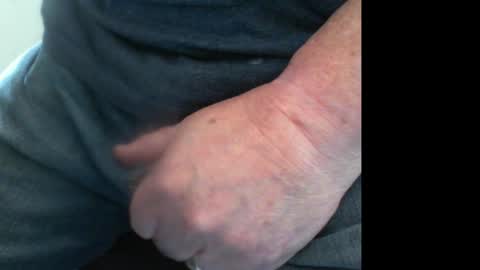 Snapshot of 10mm_socket chatting on 04.02.26 10mm_socket online show from 04.02.26