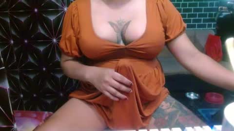  i am trixie im Your Selfsucking Mistress  online show from 04.15.26