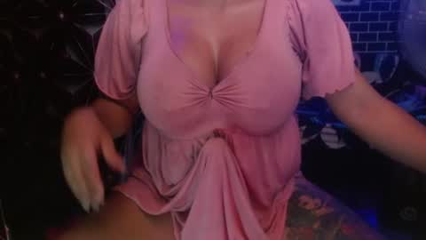  i am trixie im Your Selfsucking Mistress  online show from 07.09.26