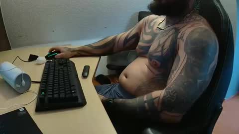 Snapshot of 19andre90 chatting on 10.24.25 19andre90 online show from 10.24.25