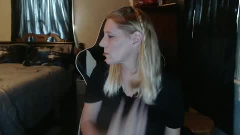 Snapshot of 1hotcouple2c chatting on 02.20.25 1hotcouple2c online show from 02.20.25