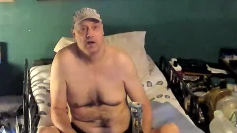 1HUGEFILETMIGNON online show from 04.15.26