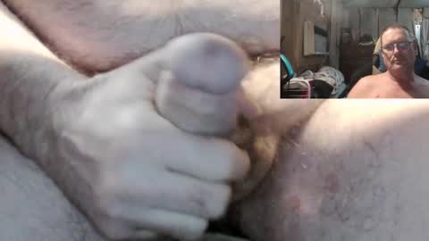 Snapshot of 1isallineed chatting on 12.01.25 Pussy Slayer online show from 12.01.25