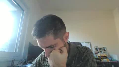 Snapshot of 1kamilkamil11 chatting on 10.19.25 kam online show from 10.19.25