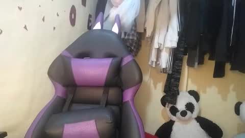 Snapshot of 1kandylove chatting on 10.01.25 1kandylove online show from 10.01.25