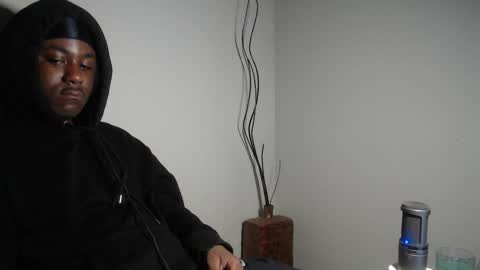 Snapshot of 1linxxx chatting on 06.06.26 L1nx online show from 06.06.26