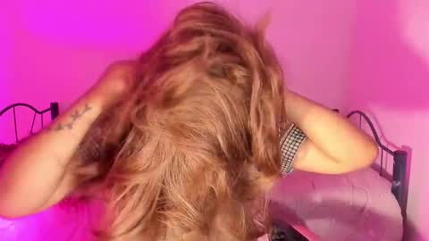 1lovelymess online show from 02.13.26