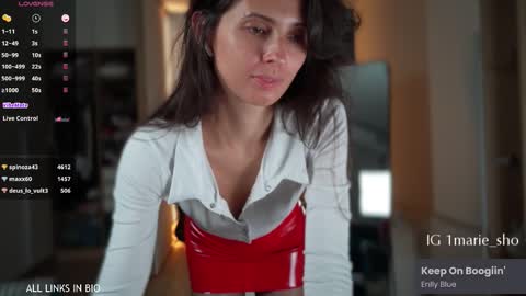 Marie online show from 10.06.25