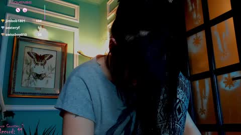 Moona  online show from 01.26.25