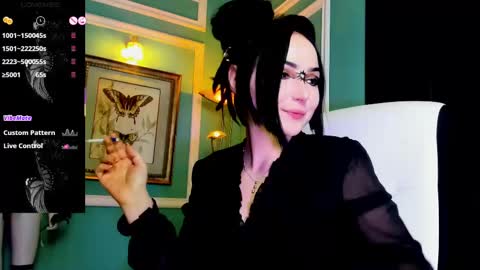 Moona  online show from 03.05.25