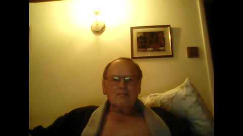 Snapshot of 1shorty chatting on 12.16.24 1shorty online show from 12.16.24