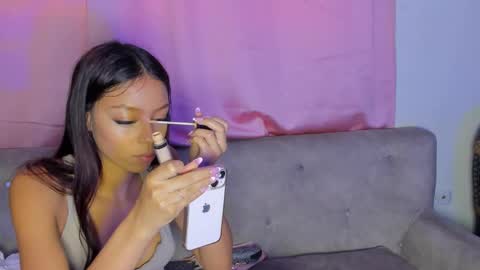 Snapshot of 1threestar chatting on 02.04.25 1Threestar online show from 02.04.25