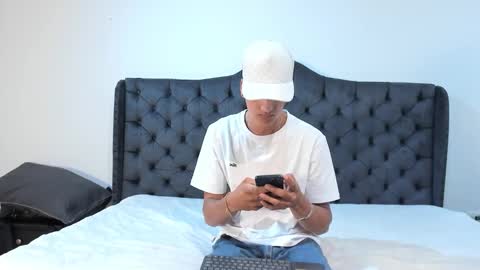 1Threestar online show from 09.22.25