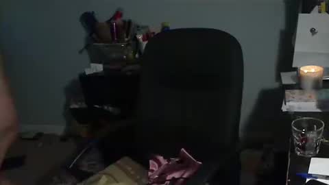 Snapshot of 1xtrahornyone chatting on 10.17.25 Susan online show from 10.17.25