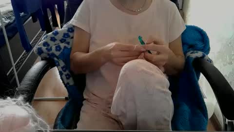 Snapshot of 1your_hot_girls chatting on 03.05.25 1your_hot_girls online show from 03.05.25