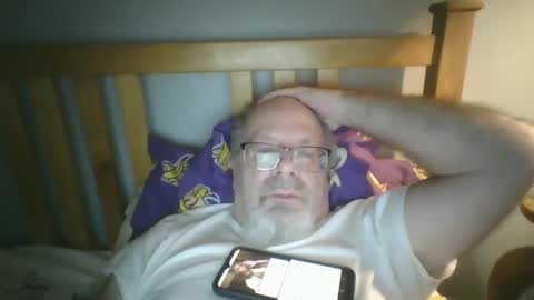 Snapshot of 2003dynawideglide chatting on 12.15.24 2003dynawideglide online show from 12.15.24