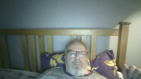 Snapshot of 2003dynawideglide chatting on 11.28.25 2003dynawideglide online show from 11.28.25