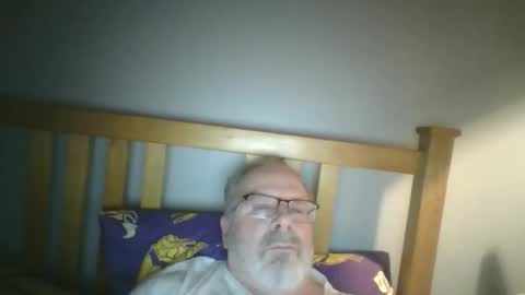 Snapshot of 2003dynawideglide chatting on 01.11.26 2003dynawideglide online show from 01.11.26