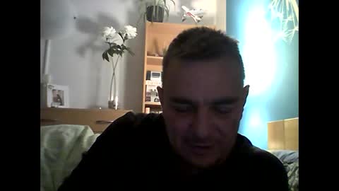 Snapshot of 2025eyesforyou chatting on 10.26.25 2025eyesforyou online show from 10.26.25