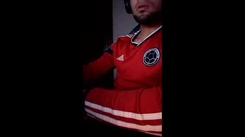 Snapshot of 20debogota chatting on 04.05.26 Miguel online show from 04.05.26