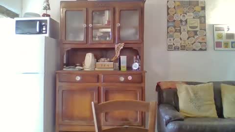 Snapshot of 22esserre chatting on 12.02.24 22esserre online show from 12.02.24