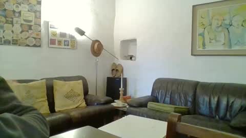 Snapshot of 22esserre chatting on 01.22.25 22esserre online show from 01.22.25