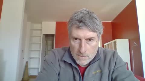 Snapshot of 22esserre chatting on 02.20.25 22esserre online show from 02.20.25