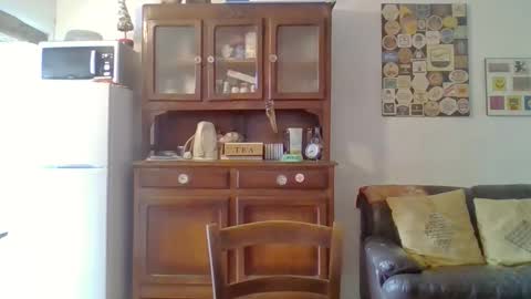 Snapshot of 22esserre chatting on 09.15.25 22esserre online show from 09.15.25