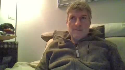 Snapshot of 22esserre chatting on 01.06.26 22esserre online show from 01.06.26