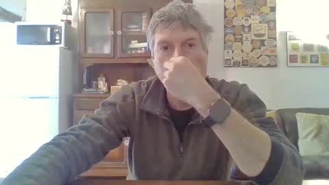 Snapshot of 22esserre chatting on 04.15.26 22esserre online show from 04.15.26