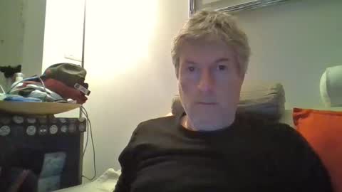 Snapshot of 22esserre chatting on 04.25.26 22esserre online show from 04.25.26