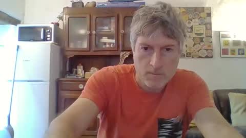 Snapshot of 22esserre chatting on 04.27.26 22esserre online show from 04.27.26