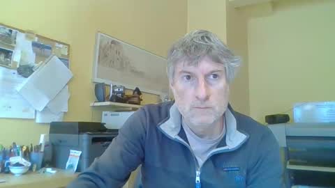 Snapshot of 22esserre chatting on 05.11.26 22esserre online show from 05.11.26