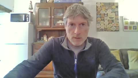 Snapshot of 22esserre chatting on 05.13.26 22esserre online show from 05.13.26