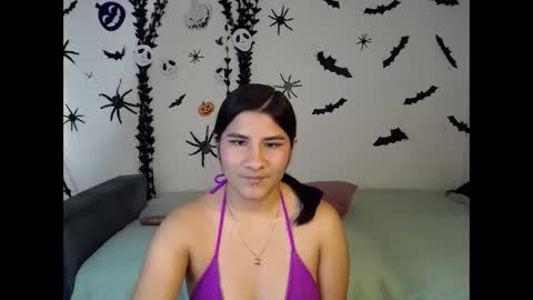Snapshot of 25melin chatting on 10.07.25 25melin online show from 10.07.25