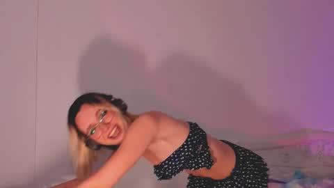 Sasha weekend from 14 to 27 November online show from 02.23.25