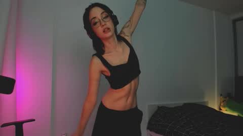 Sasha weekend from 14 to 27 November online show from 11.02.25