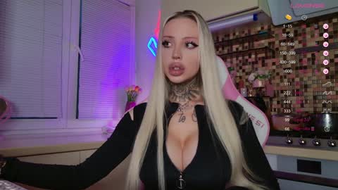 Snapshot of 2badforyou chatting on 12.25.24 30 NOV online show from 12.25.24