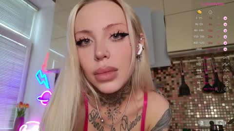 Snapshot of 2badforyou chatting on 02.19.25 30 NOV online show from 02.19.25