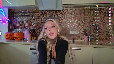 Snapshot of 2badforyou chatting on 10.30.25 30 NOV online show from 10.30.25