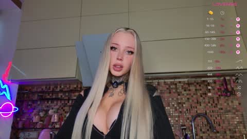 Snapshot of 2badforyou chatting on 12.02.25 30 NOV online show from 12.02.25