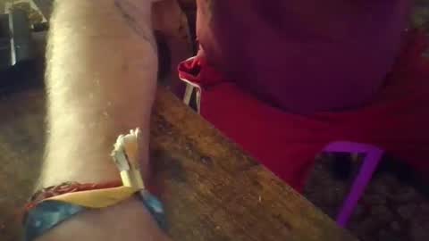 Snapshot of 2hard2handleme chatting on 10.14.25 2hard2handleme online show from 10.14.25