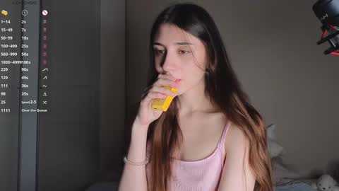 Snapshot of 2insensitive chatting on 02.19.25 Lina free control in pvt online show from 02.19.25